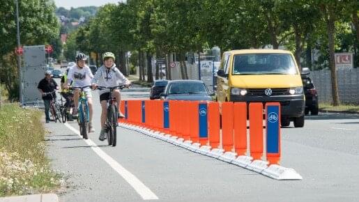  El Bike Lane crea una separación clara entre el carril bici y la calzada 